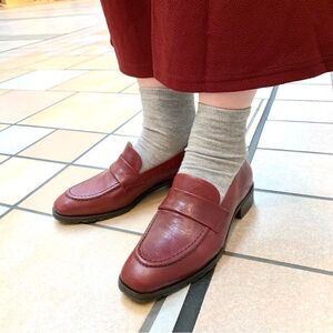 Textured leather heeled loafer 40 TAN